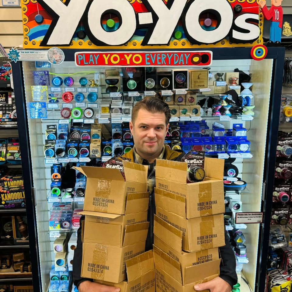 YoYoExpert Donates 888 Yo-Yos!