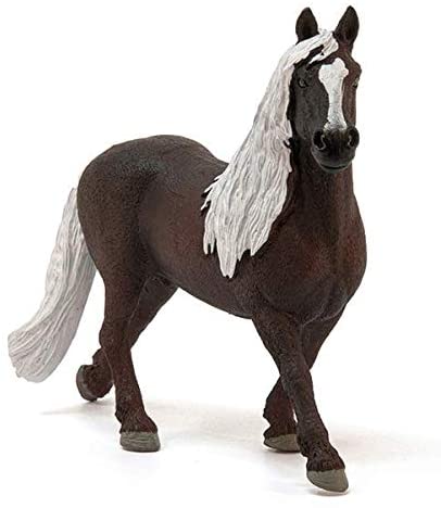 Black Forest Stallion Figure by Schliech 4