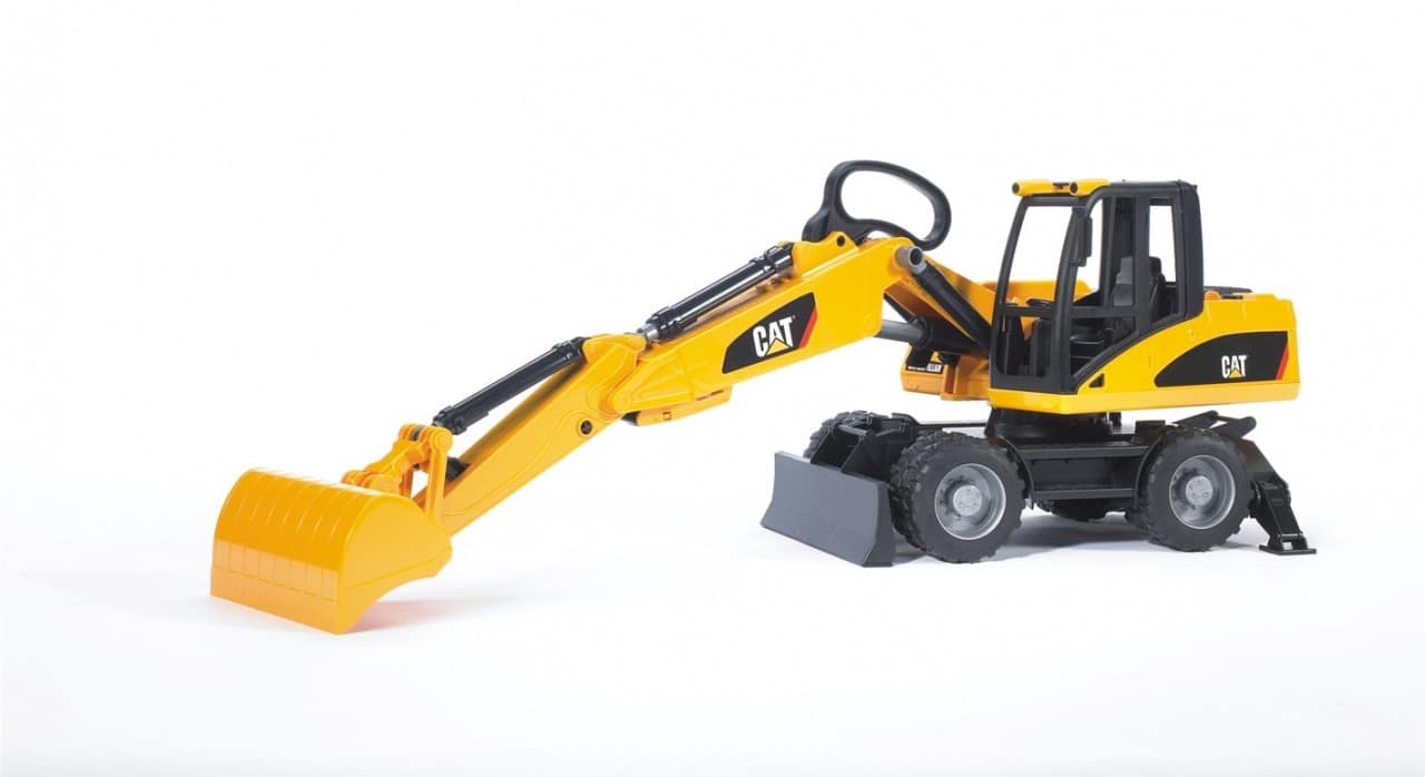 CAT Small Wheel Excavator by Bruder 1
