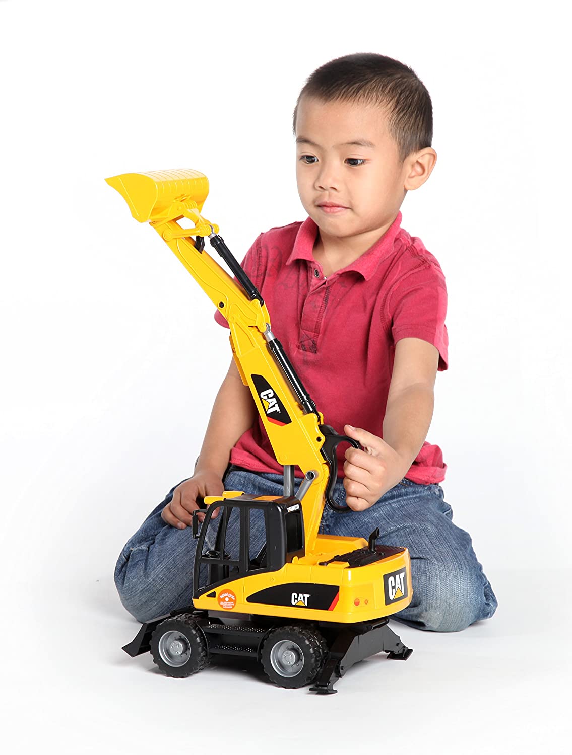 CAT Small Wheel Excavator by Bruder 4