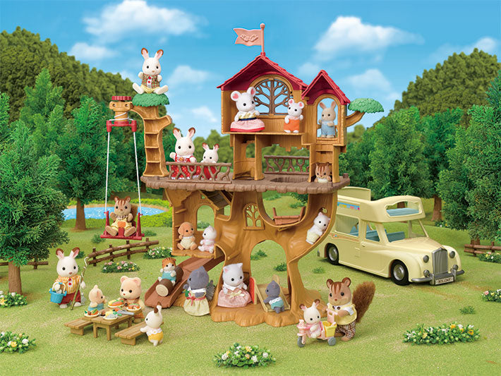Calico Critters Adventure Tree House Gift Set by International Playthings 1