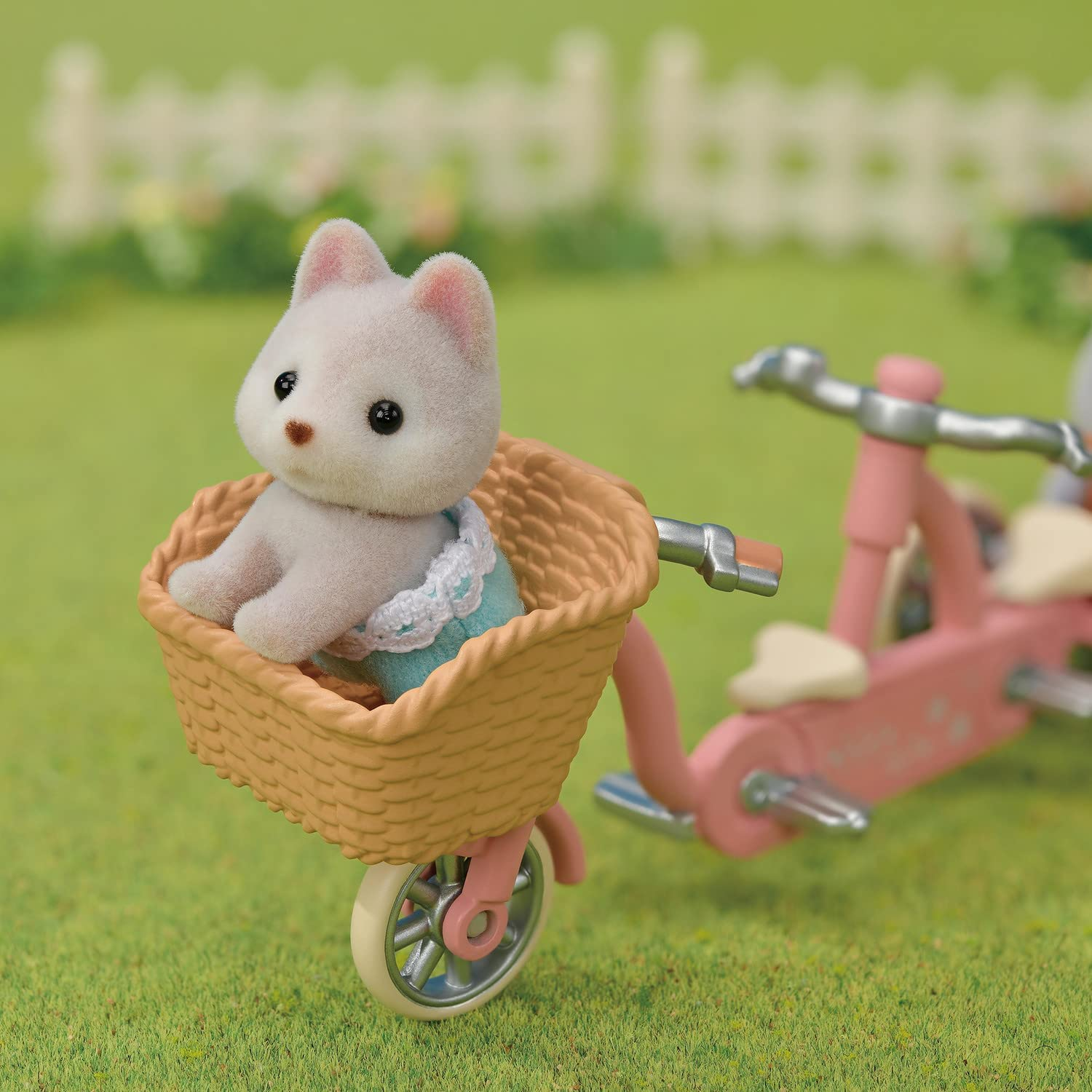 Calico Critters Husky Brother Sisters Tandem Cycling Set by Epoch Everlasting Play 4