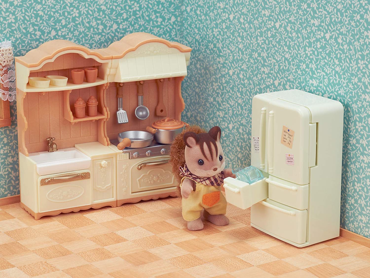 Calico Critters Kitchen Play Set by Epoch Everlasting Play 2
