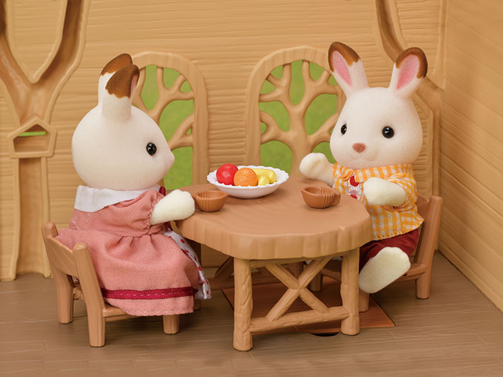 Calico Critters Lakeside Lodge Gift Set by Epoch Everlasting Play 6