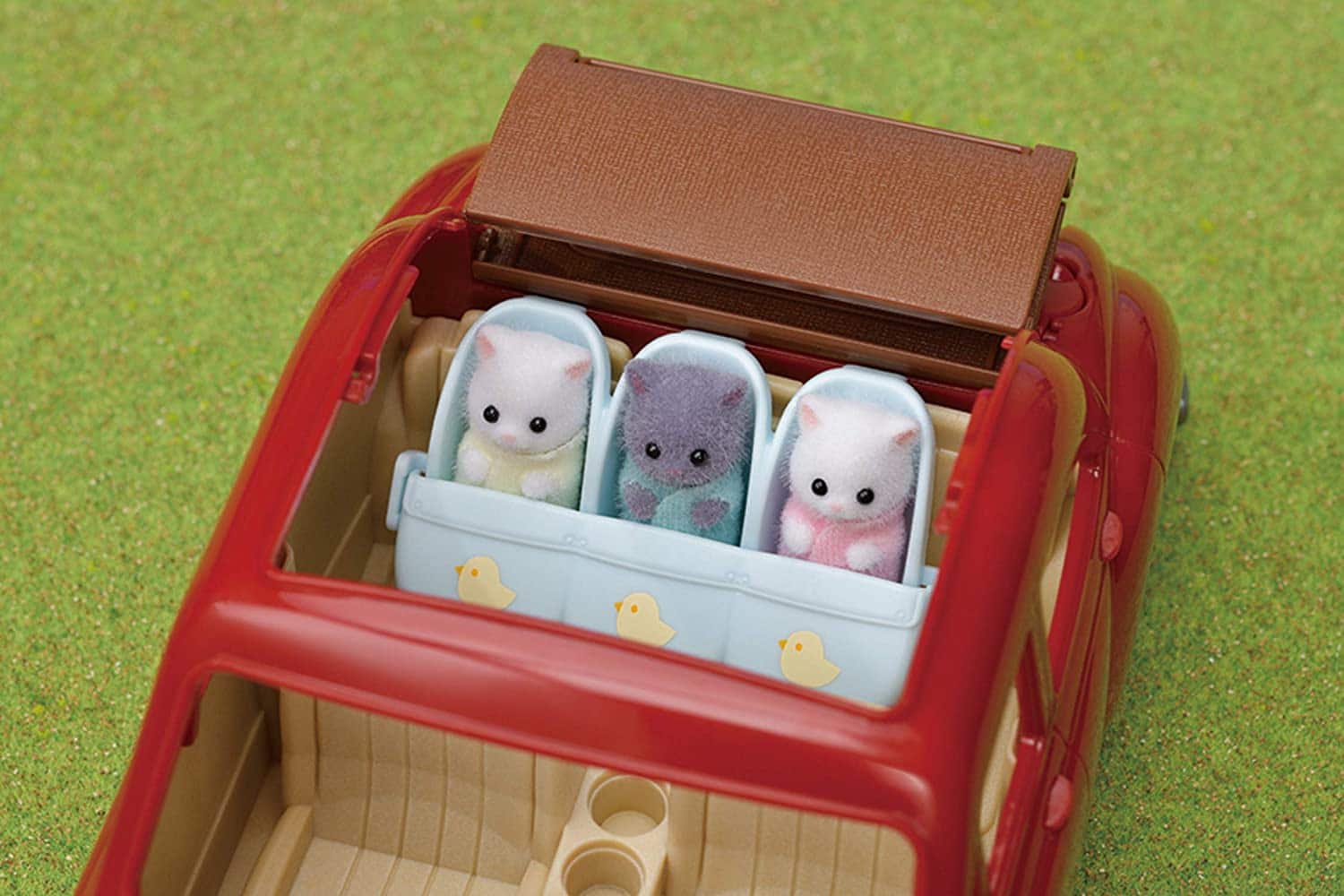Calico Critters Persian Cat Triplets by Epoch Everlasting Play 3