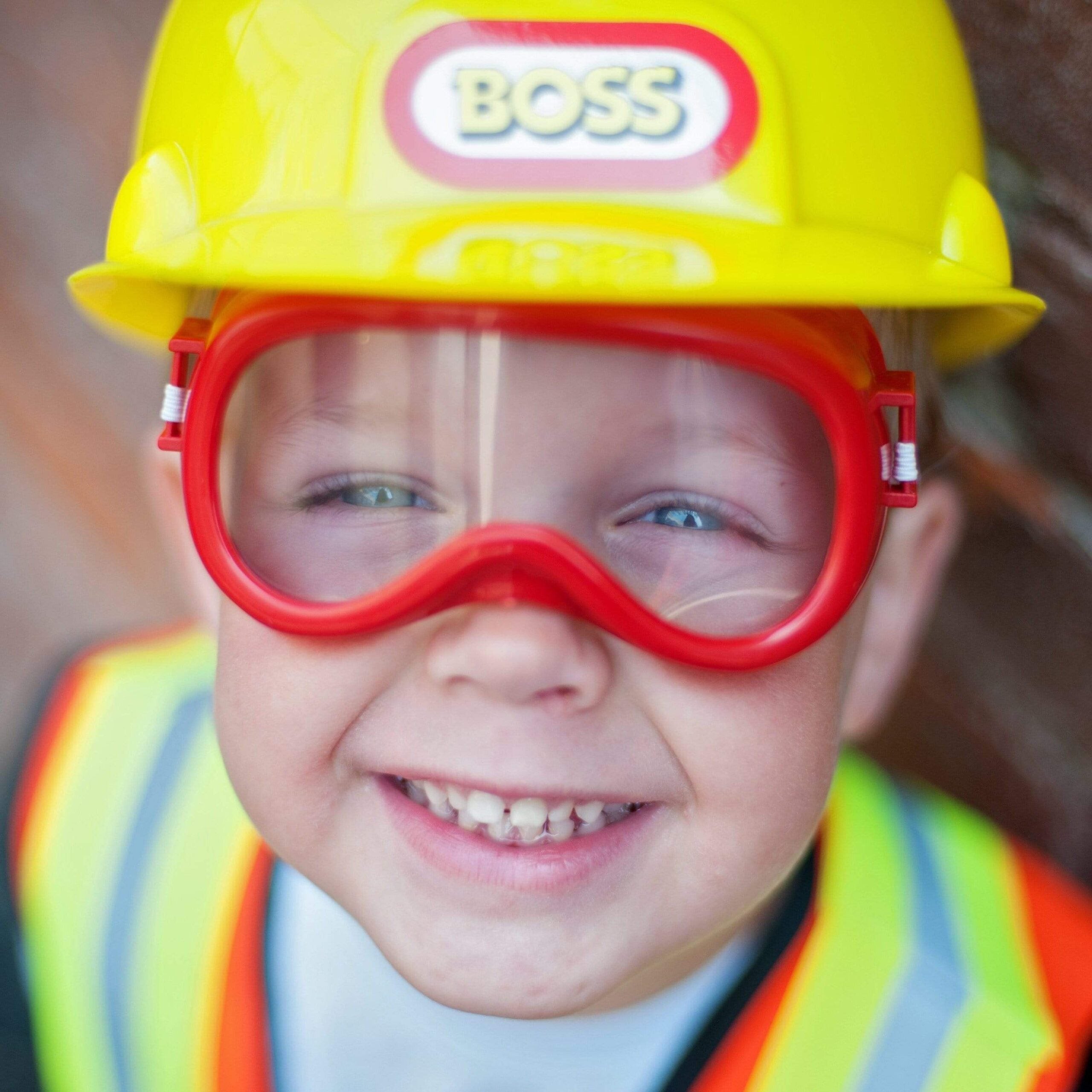 Construction Worker Dress Up with Accesories by Great Pretenders 1 scaled
