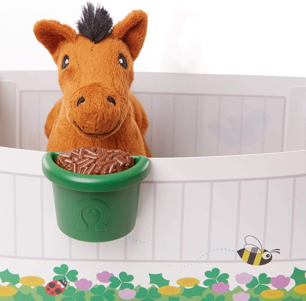 Feed Groom Horse Care Play Set by Melissa Doug 2