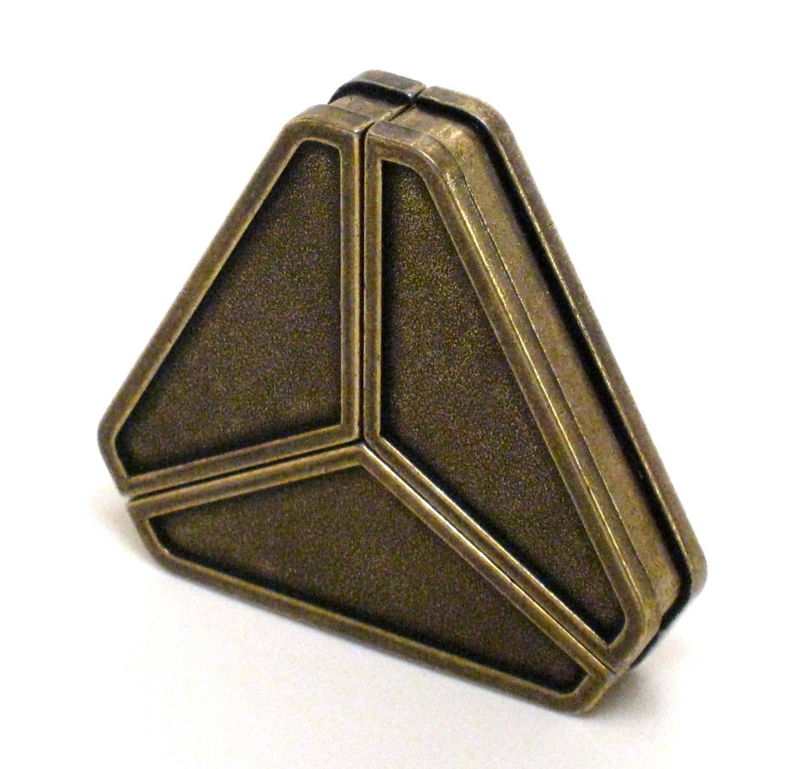 Hanayama Delta Level 3 by Hanayama 1