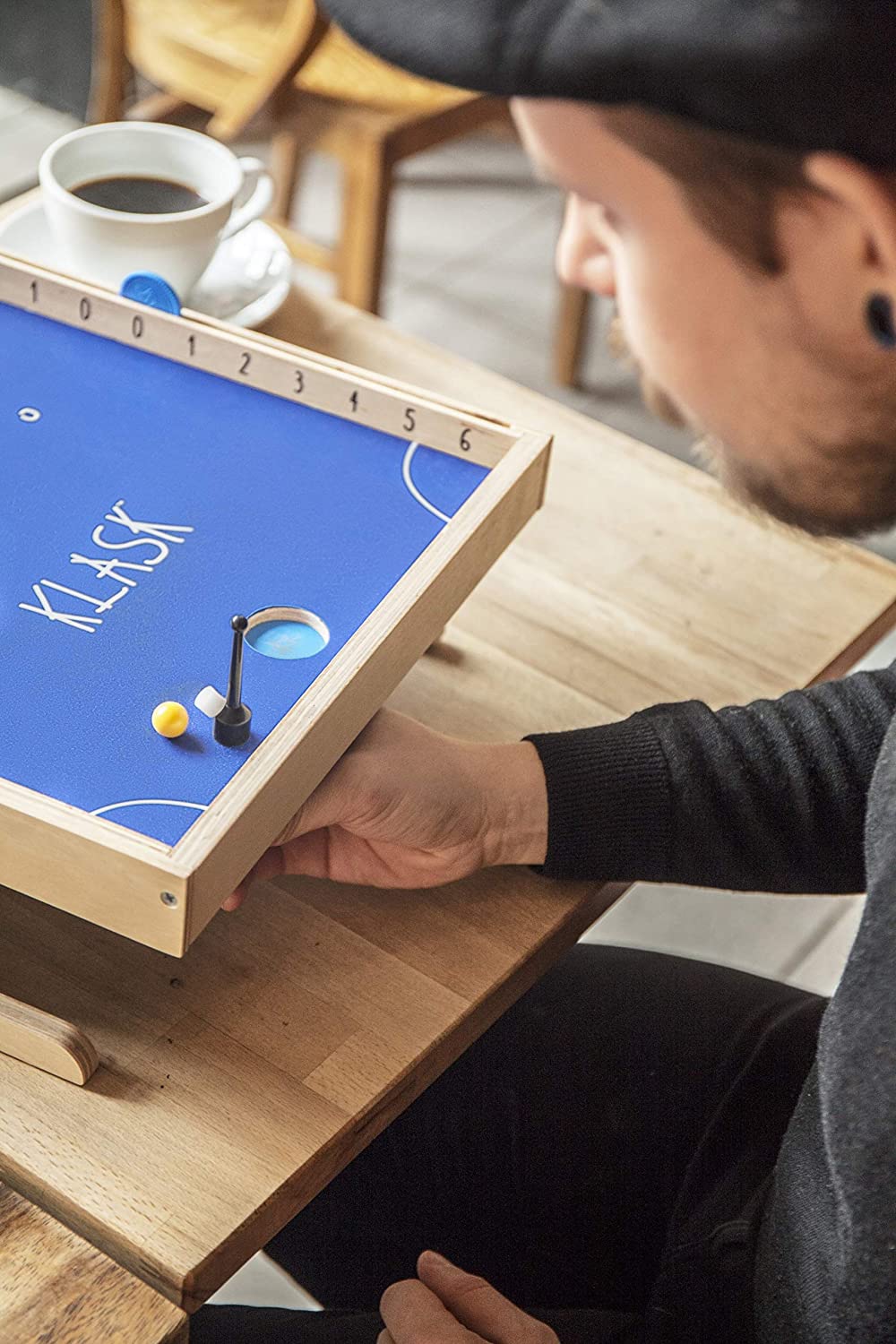 Klask by Asmodee 3
