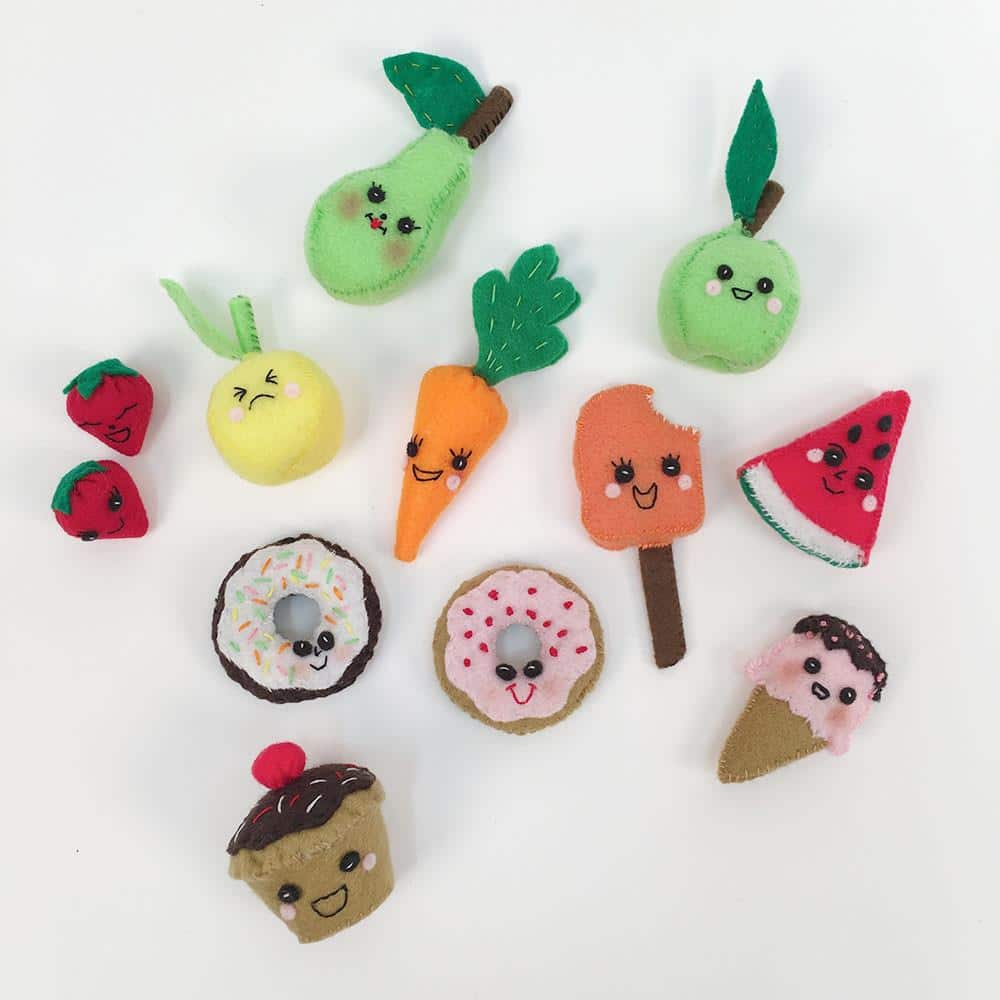 Klutz Sew Mini Treats by Klutz 1
