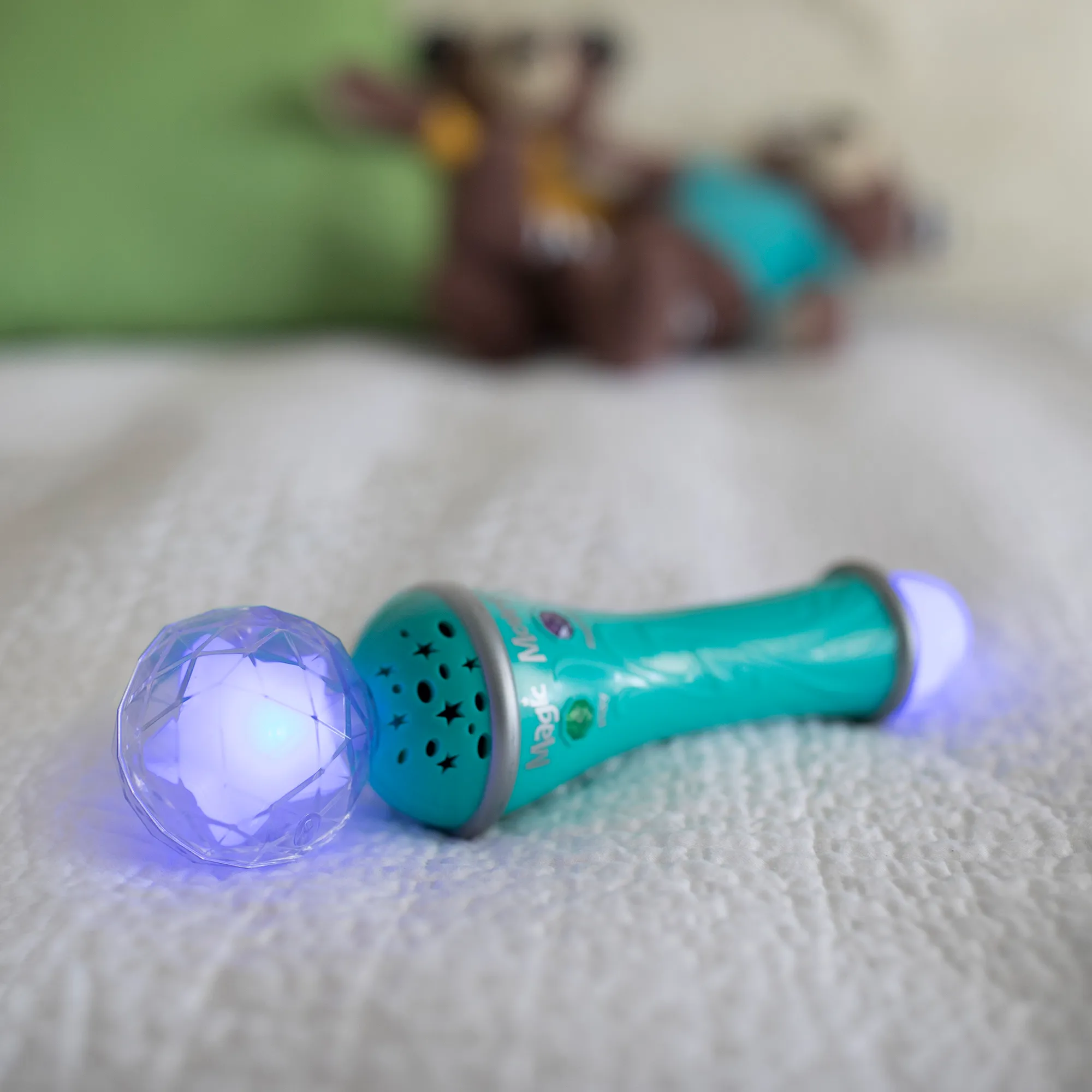 Magic Moves Electronic Wand by Educational Insights 1