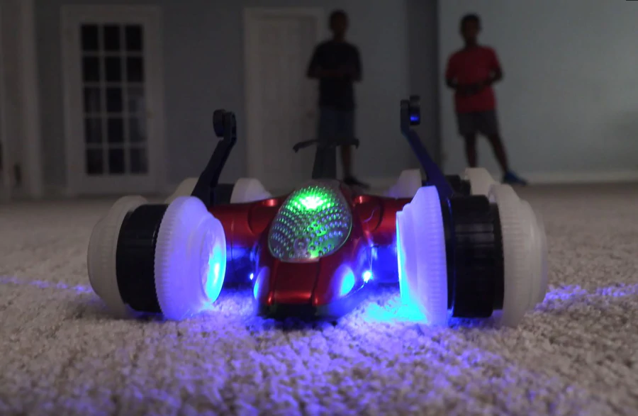 Red HoverQuad Extreme RC by Mindscope 2