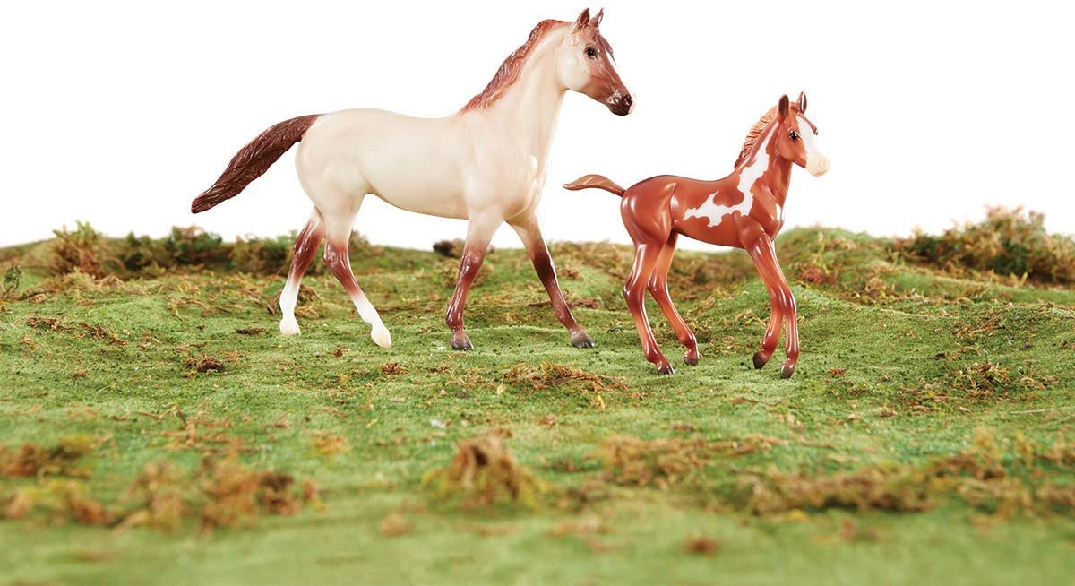 Running Wild Mustangs Figures by Breyer 1