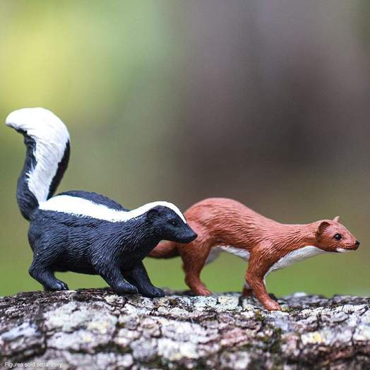 Skunk Figure by Safari 5