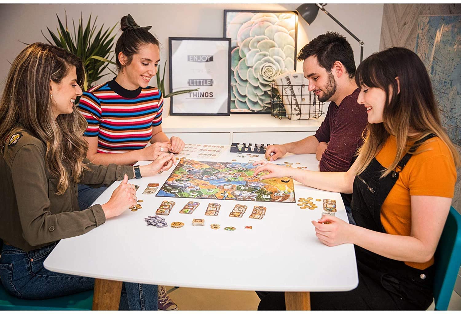 Small World by Days of Wonder 4