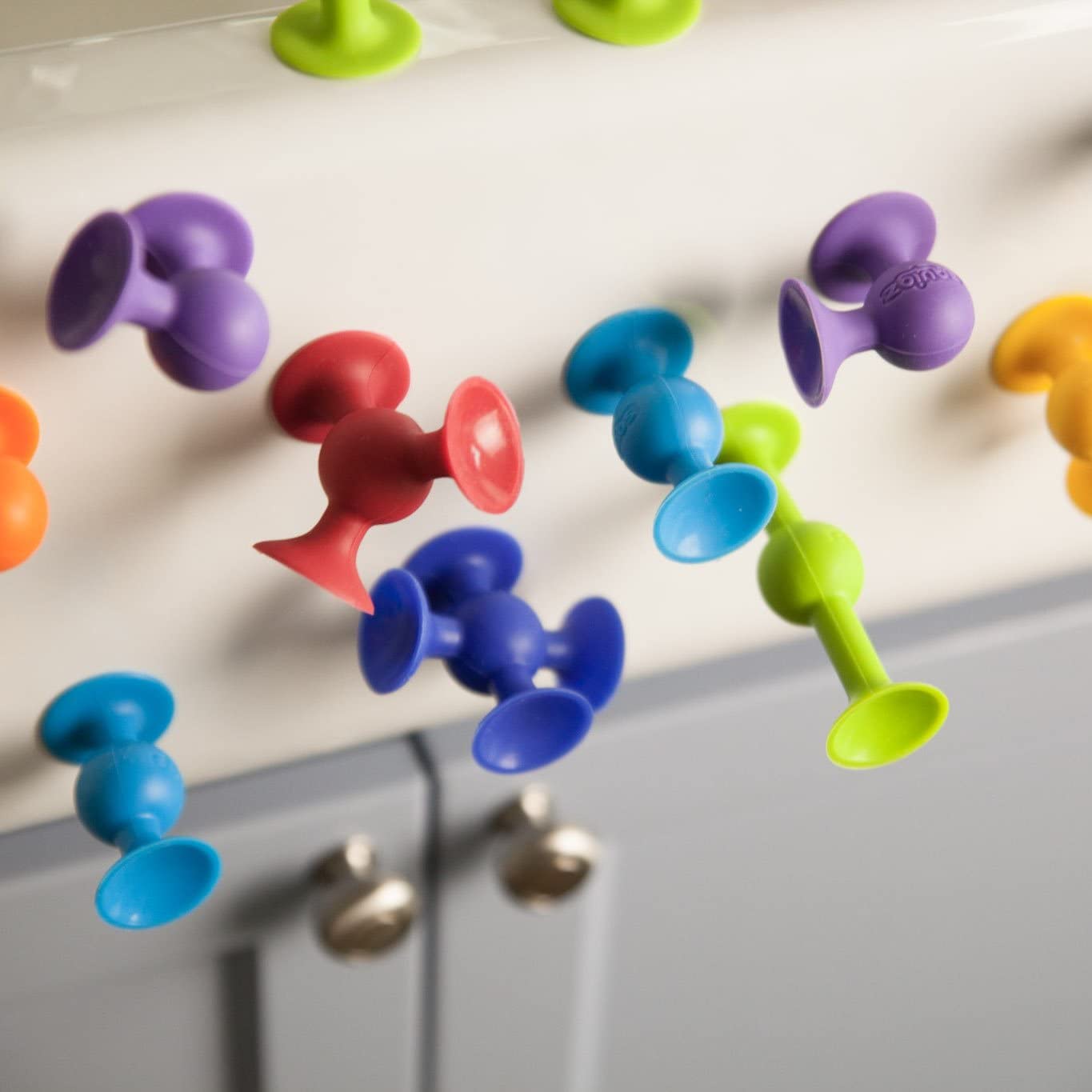 Squigz Starter Set by Fat Brain Toys 2