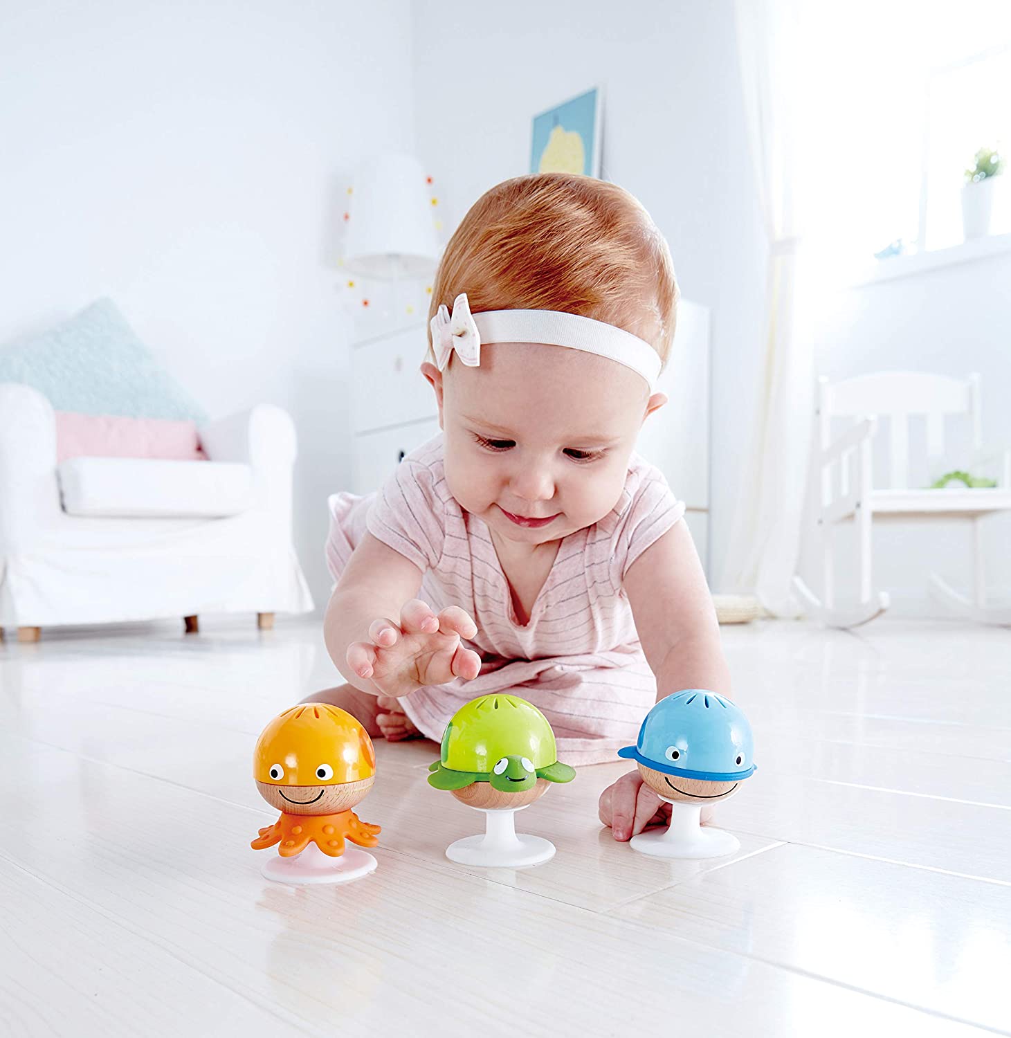 Stay Put Rattle Set by Hape 2