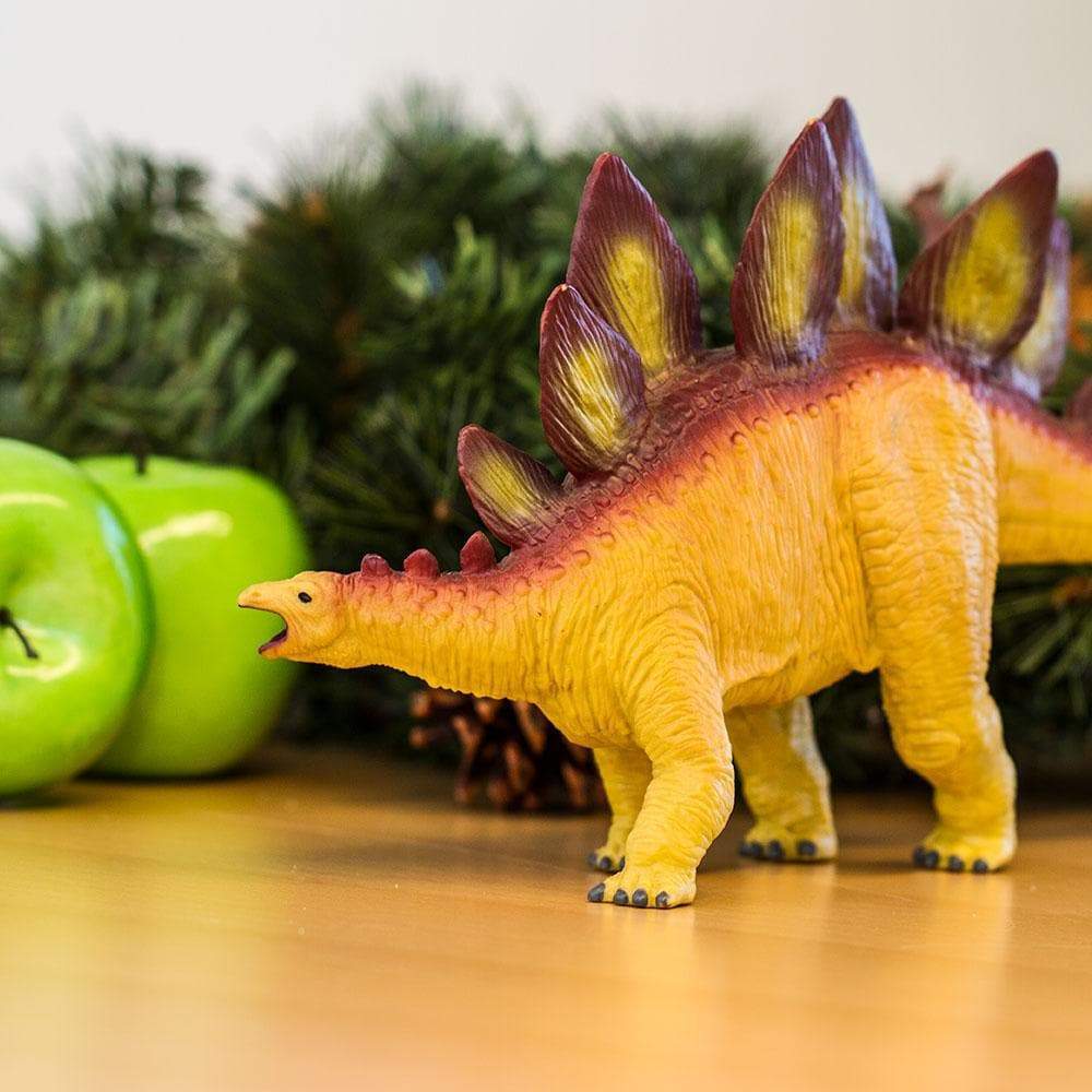 Stegosaurus Figure by Safari 4