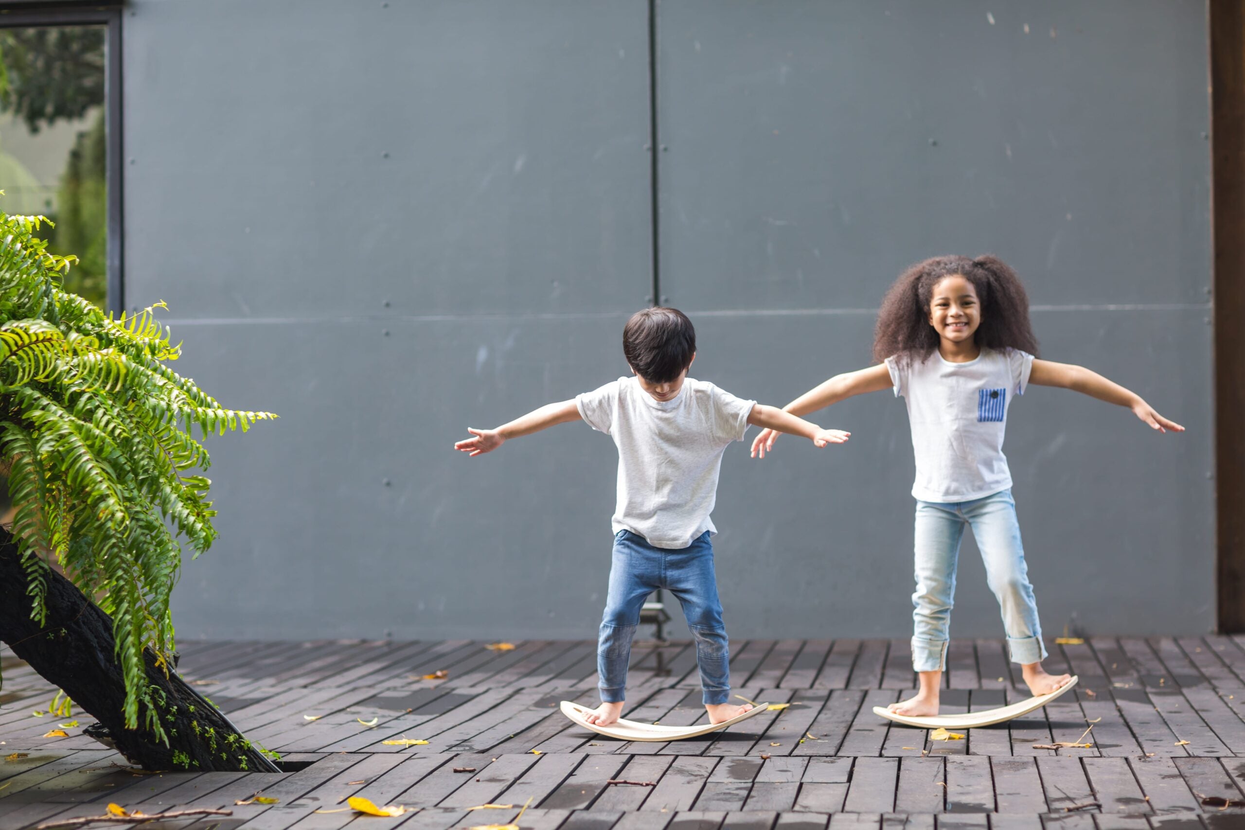 Balance Board by Plan Toys 2 scaled