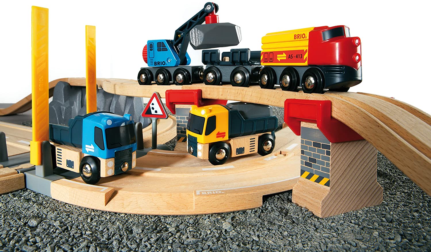 Brio Rail & Road Loading Set – A2Z Science & Toys