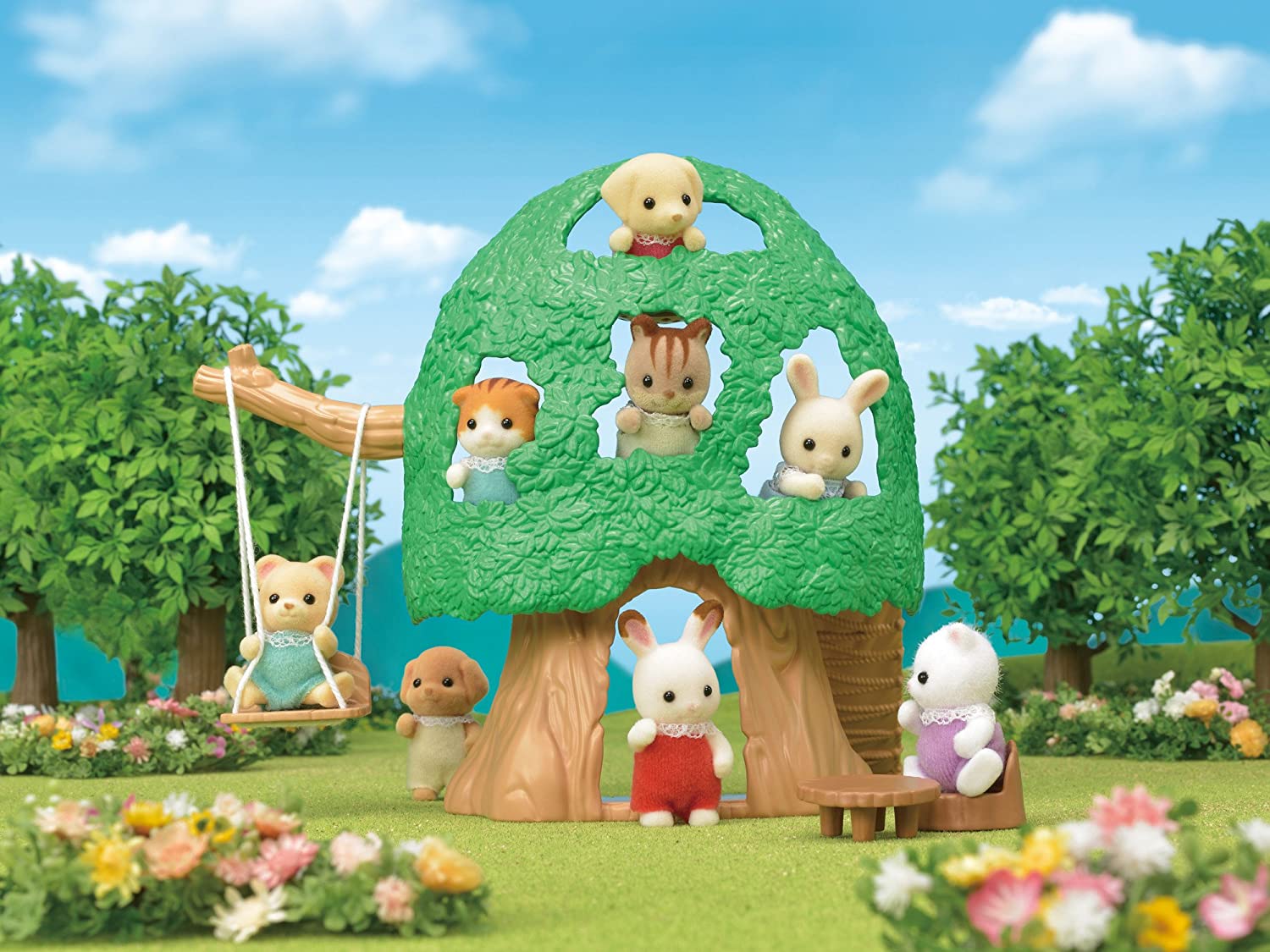 Calico Critters Baby Tree House by Epoch Everlasting Play 1