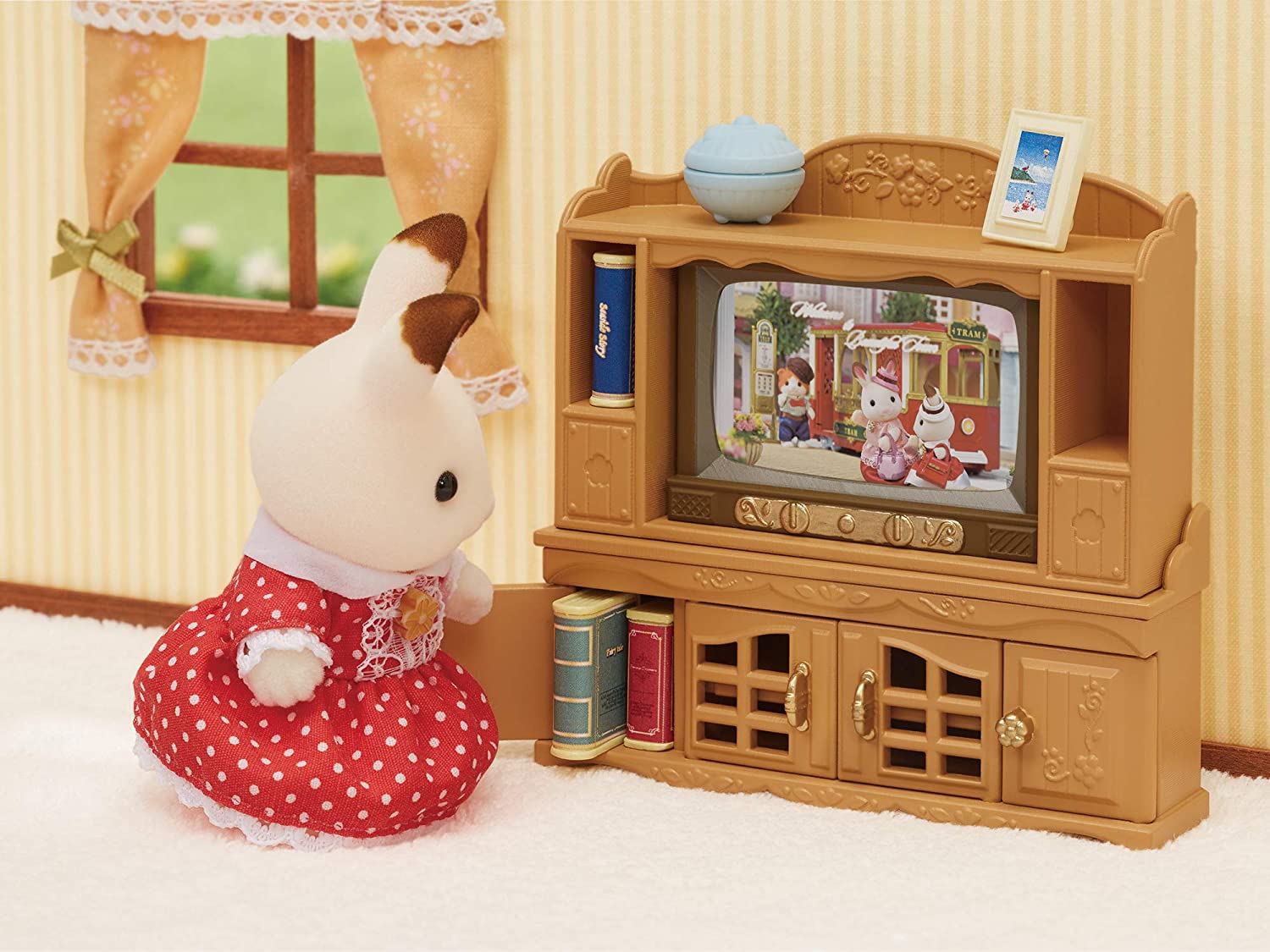 Calico Critters Comfy Living Room Set by Epoch Everlasting Play 4