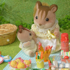 Calico Critters Hazelnut Chipmunk Family by Epoch Everlasting Play 3