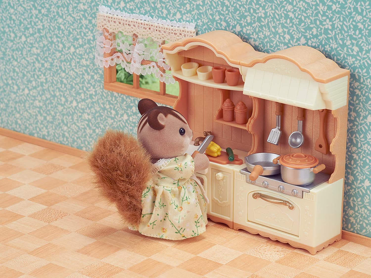 Calico Critters Kitchen Play Set by Epoch Everlasting Play 3