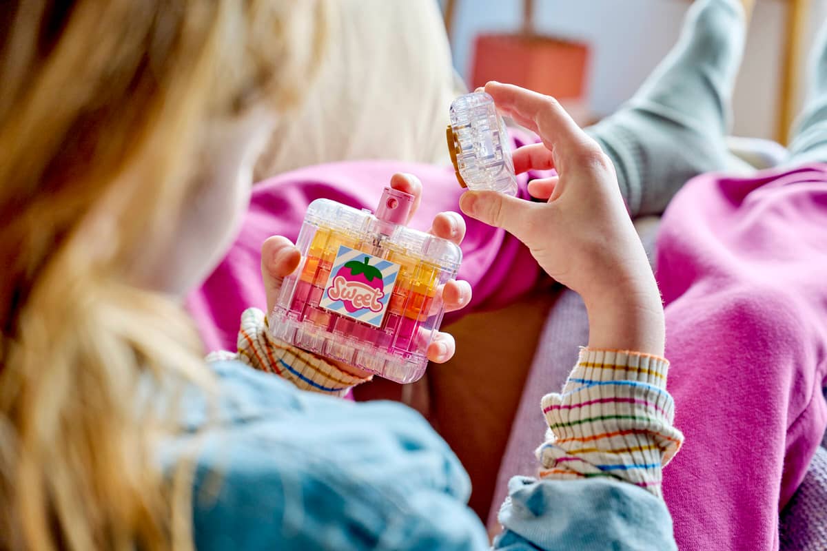 Creator Floral Decor Perfume Bottle – A2Z Science & Toys