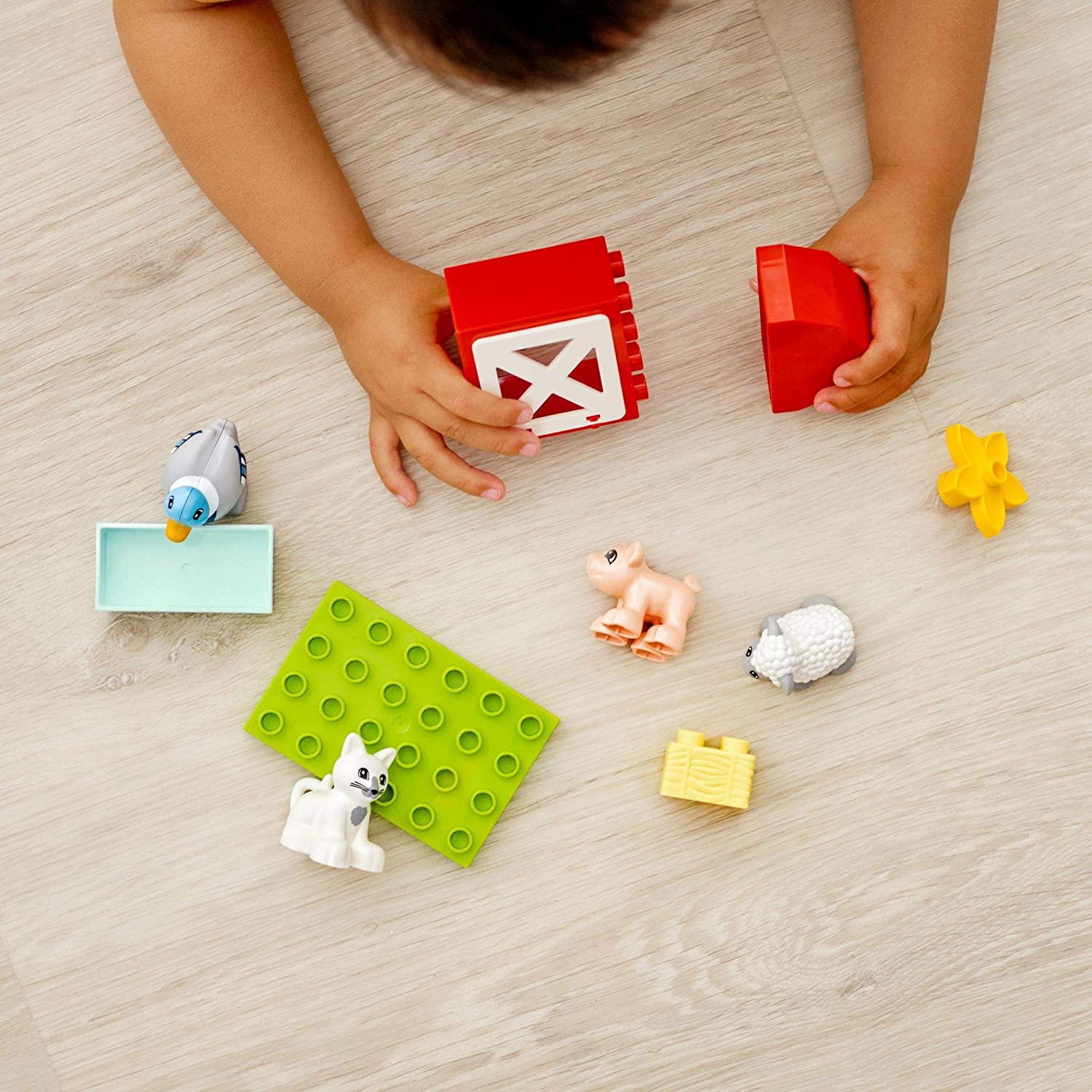 Duplo Town Farm Animal Care by Lego 3