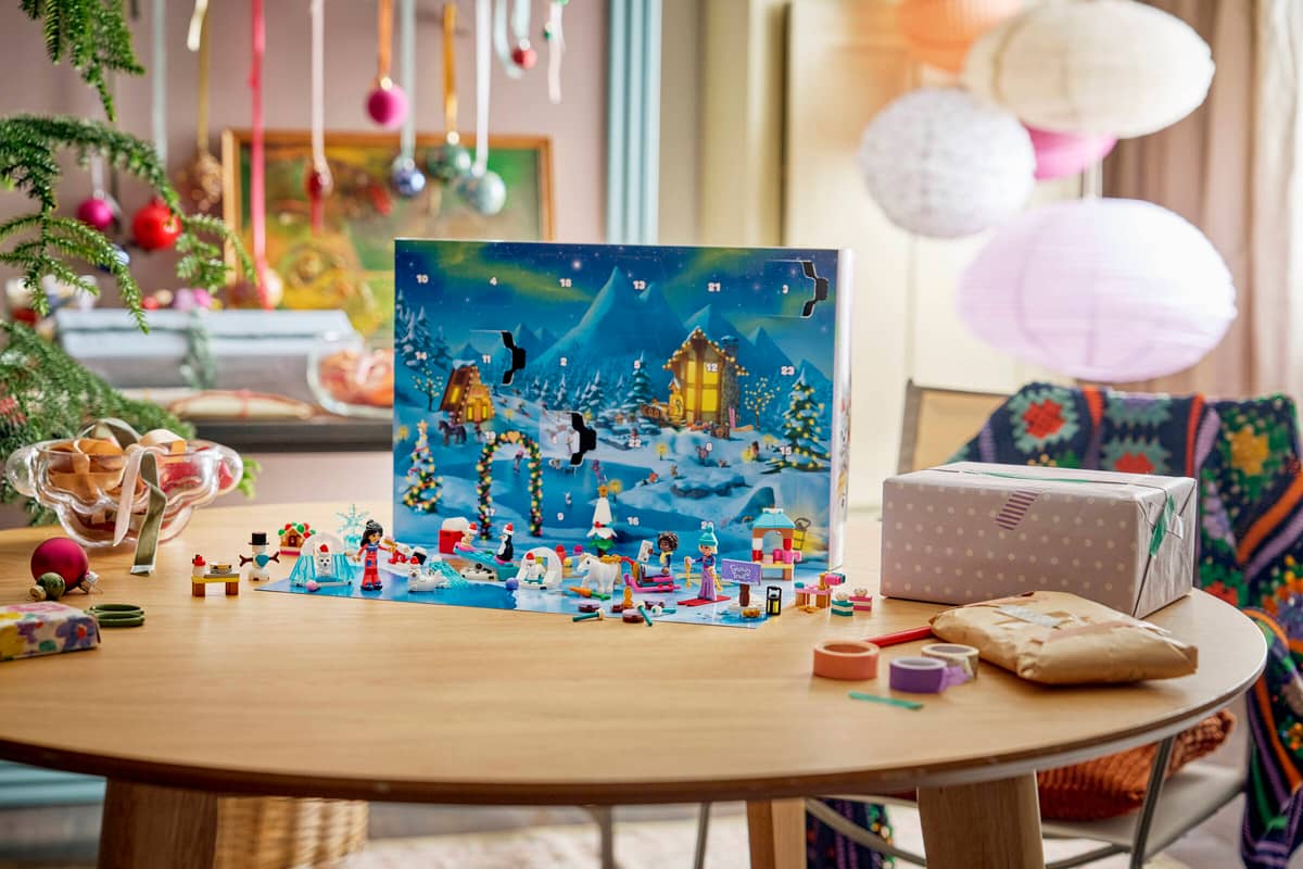 Friends Advent Calendar 2026 – A2Z Science & Toys