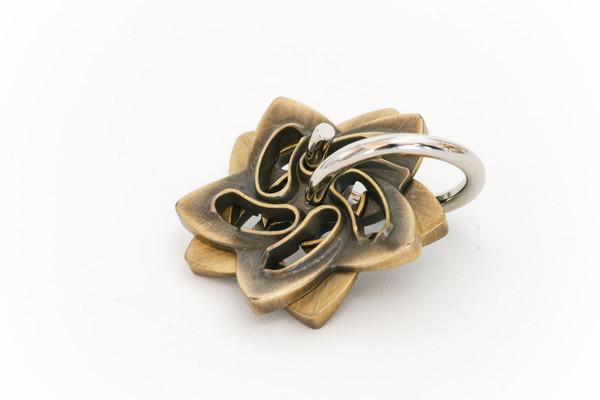 Hanayama Helix Level 5 by Hanayama 1