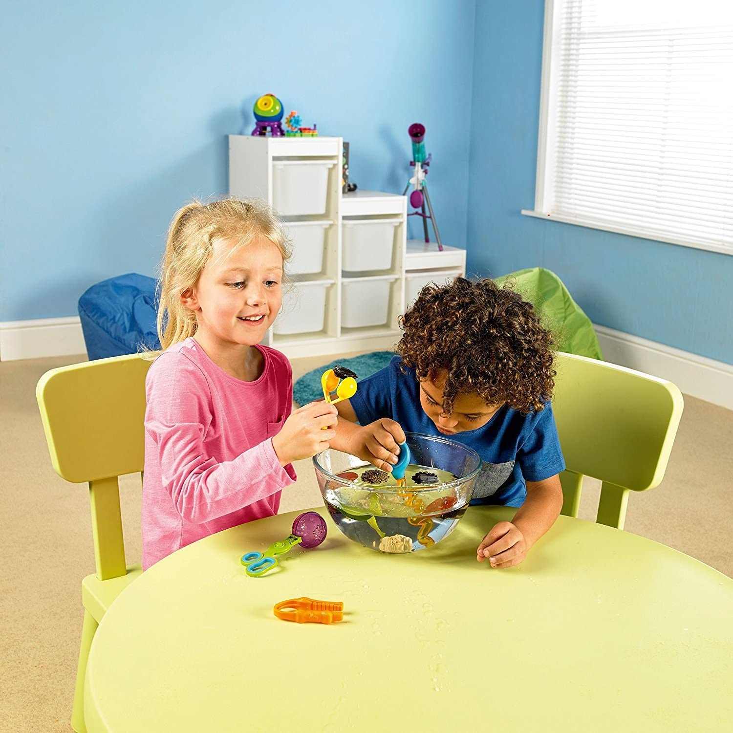 Helping Hands Fine Motor Tool Set – A2Z Science & Toys