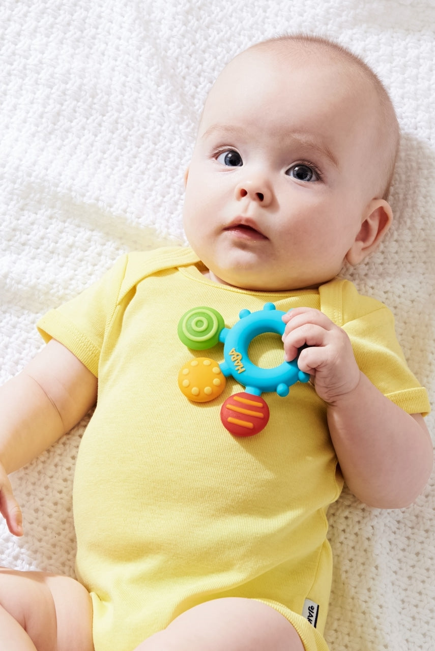 Interplay Color Clutching Toy by HABA 1