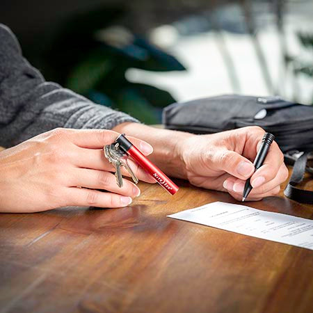 Keychain Pen Charcoal by Niteize 1