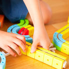 Magnetic Monorail Starter Set by Rail Cube