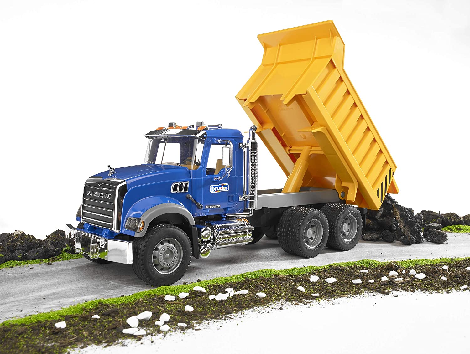 Mack Granite Dump Truck by Bruder 2