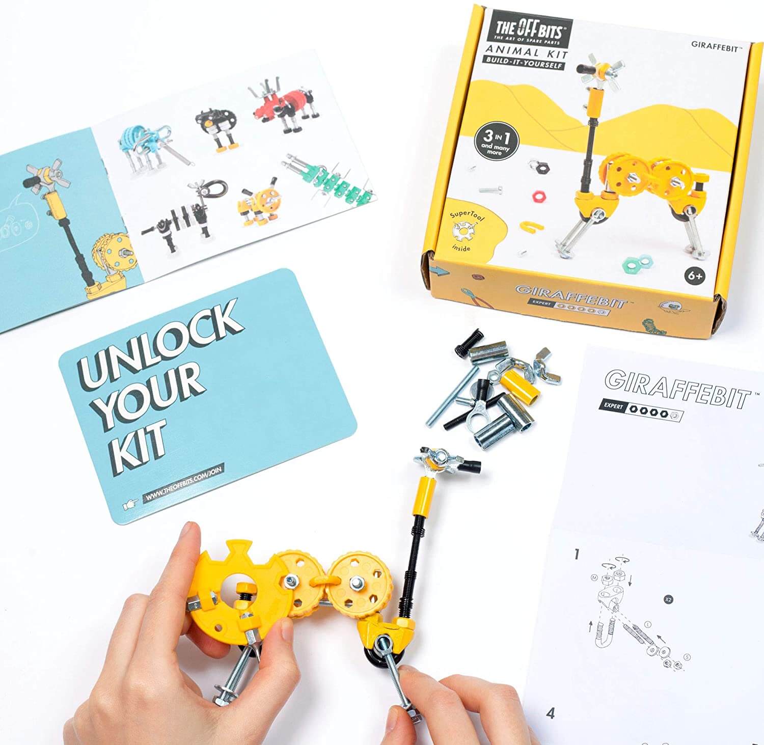 OFFBITS Giraffee by Small World Toys 2