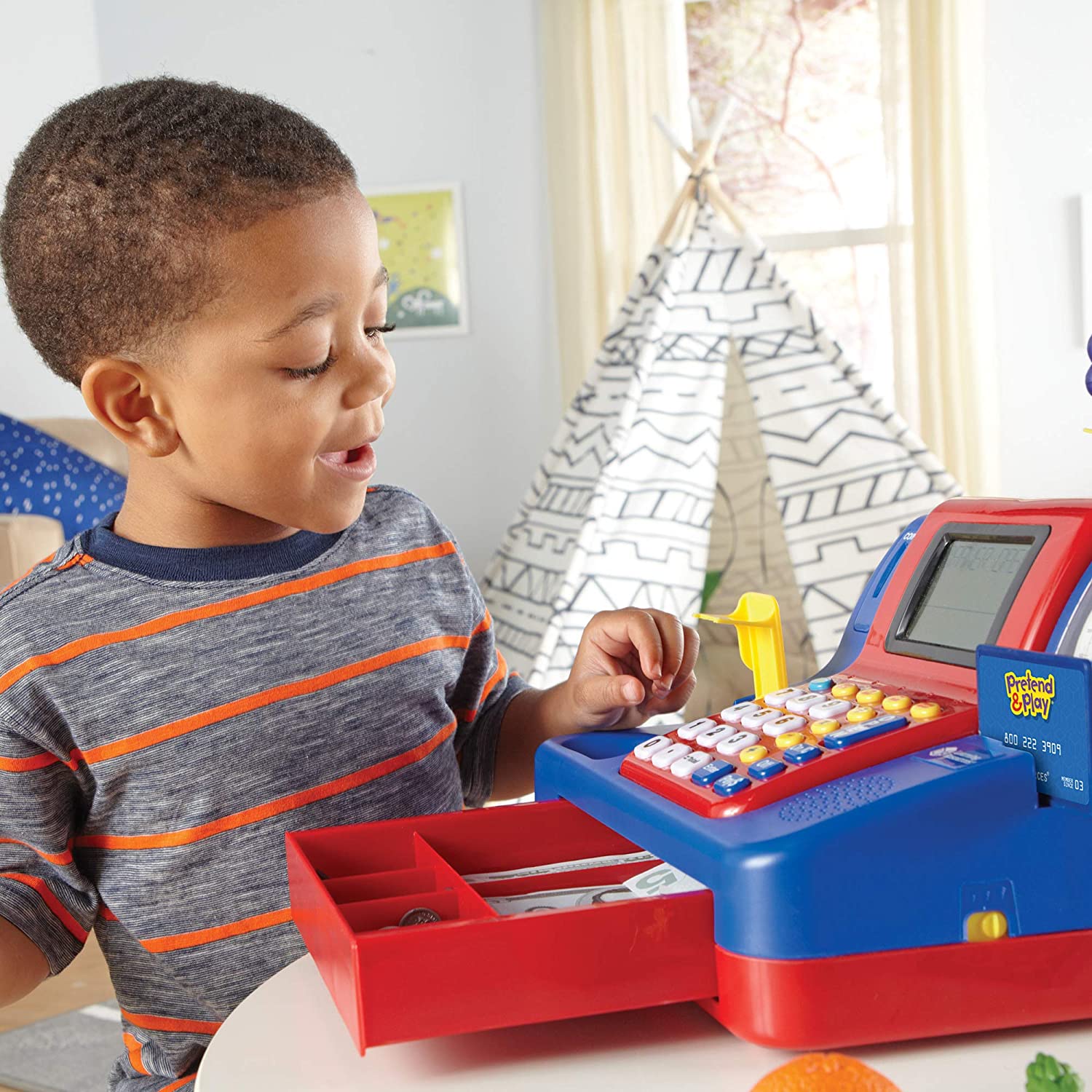 Pretend and Play Teaching Cash Register by Learning Resources 2