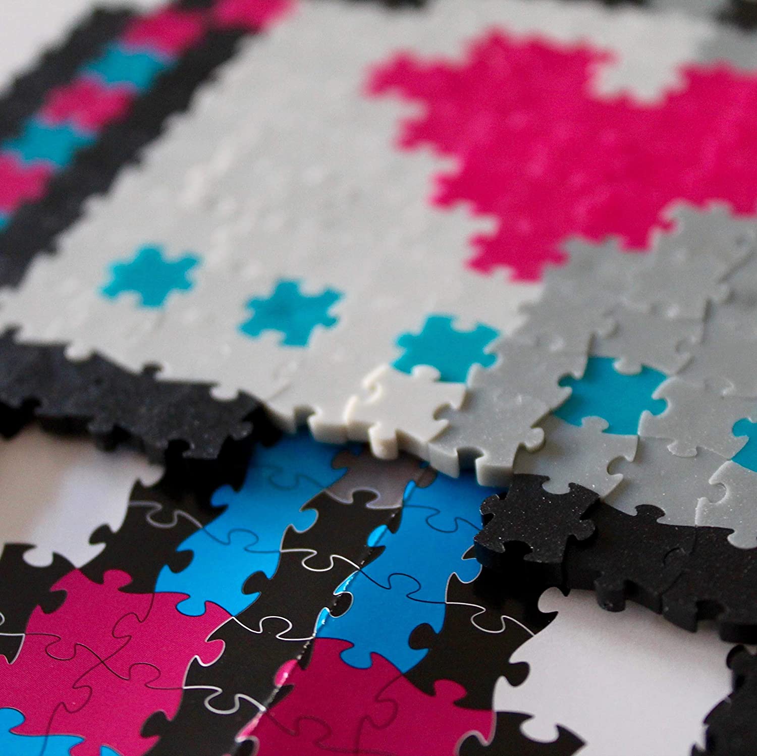 Roving Robots 700pc Jixelz Set by Fat Brain Toys 2