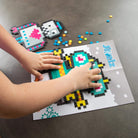 Roving Robots 700pc Jixelz Set by Fat Brain Toys 4