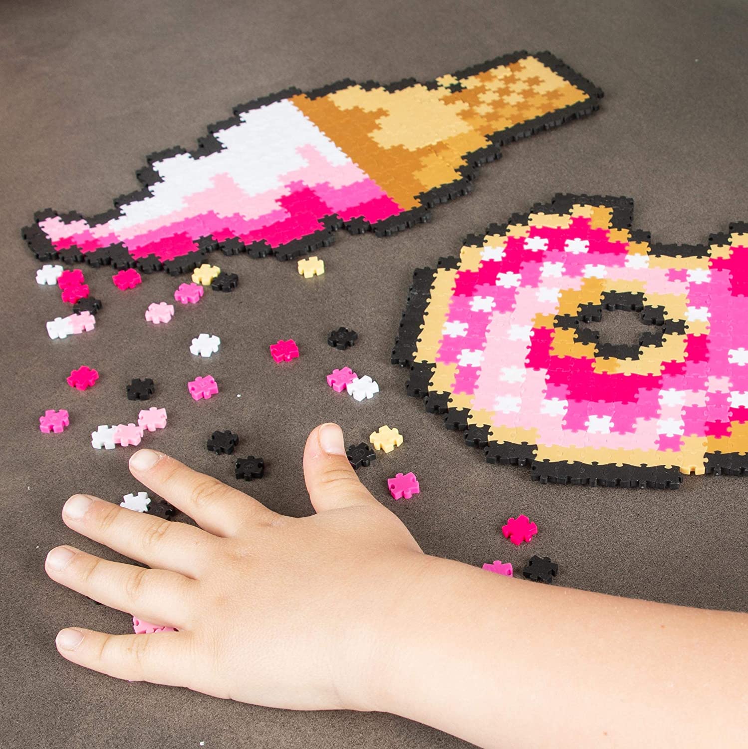 Sweet Treats 700pc Jixelz Set by Fat Brain Toys 3