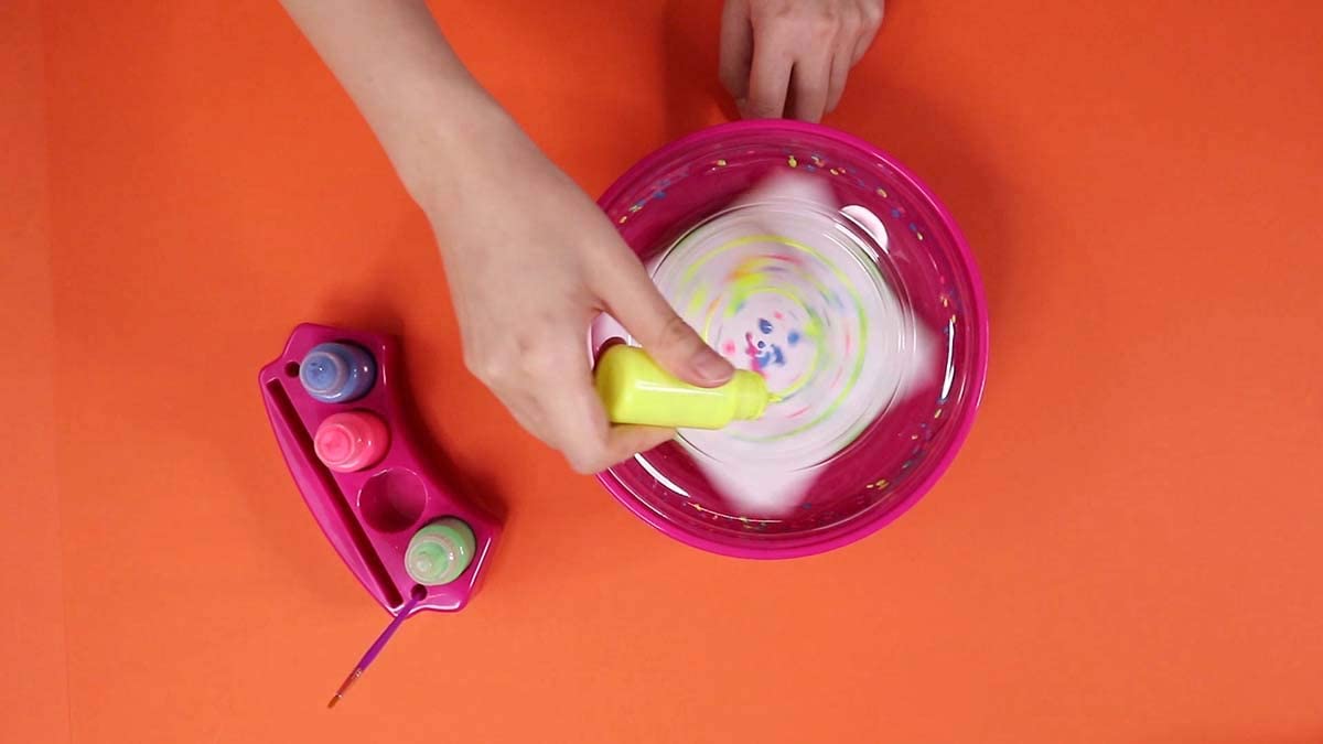 Tornado Spin Art by Toysmith 3